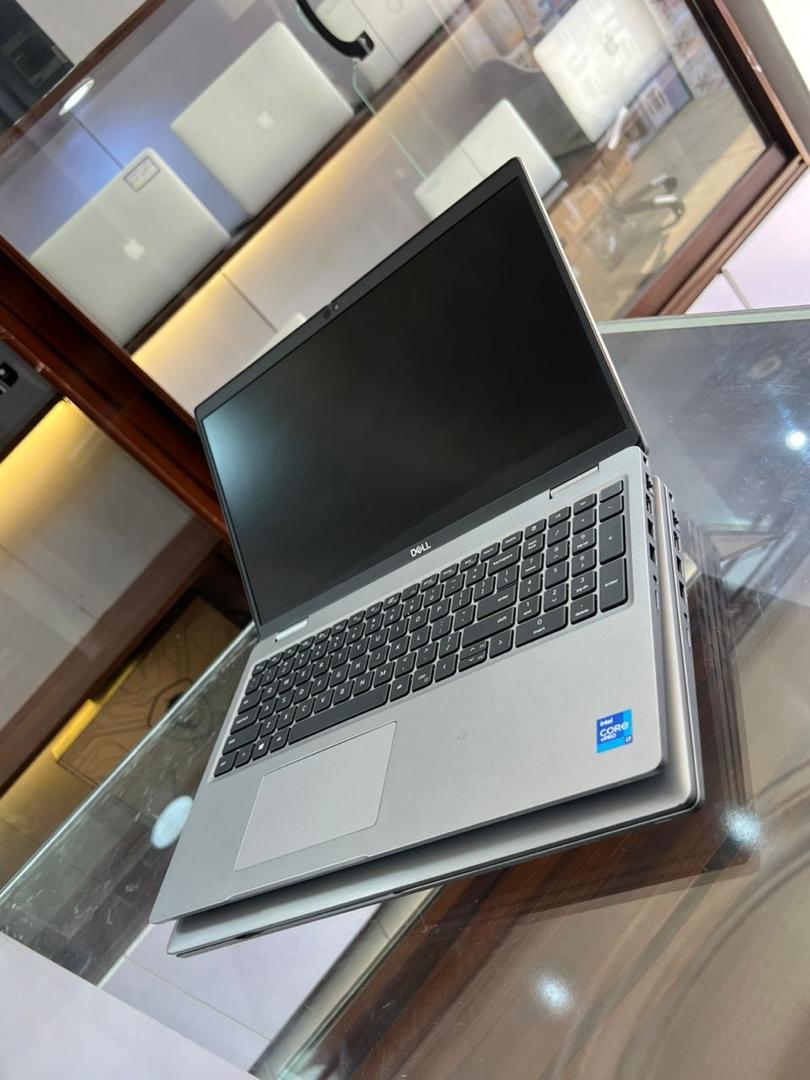Dell Latitude 5520